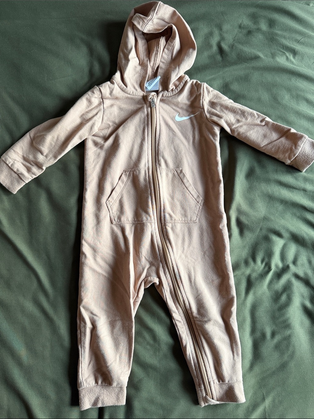 {NIKE} zip hooded onesie 18m